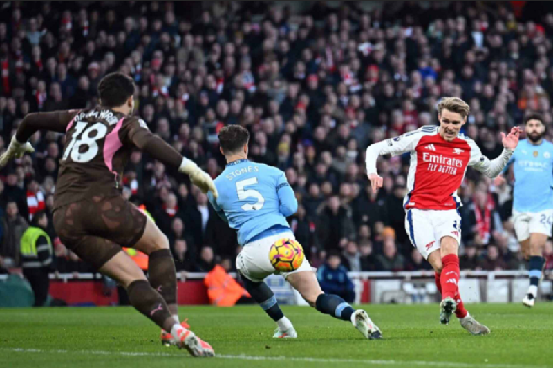 arsenal-roi-amex-voi-chien-thang-toi-thieu-gia-tang-cach-biet-voi-man-city